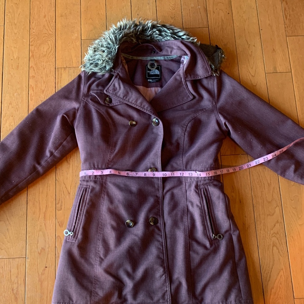 The North Face Women's Plum Trench Coat with Faux-Fur Collar - Picture 5 of 11